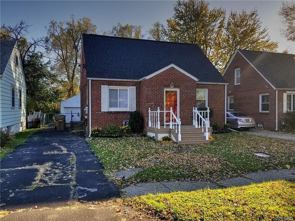 1st image of 95 Wellworth Pl