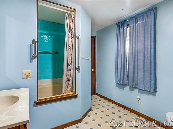 2nd image of 152 Chimney Cove Cir
