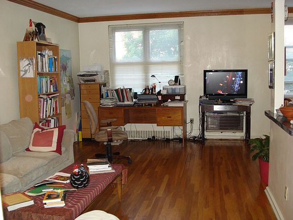 5th image of 3224 74th St