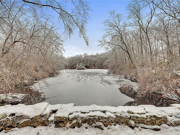 2nd image of 126 Elmwood Rd #130