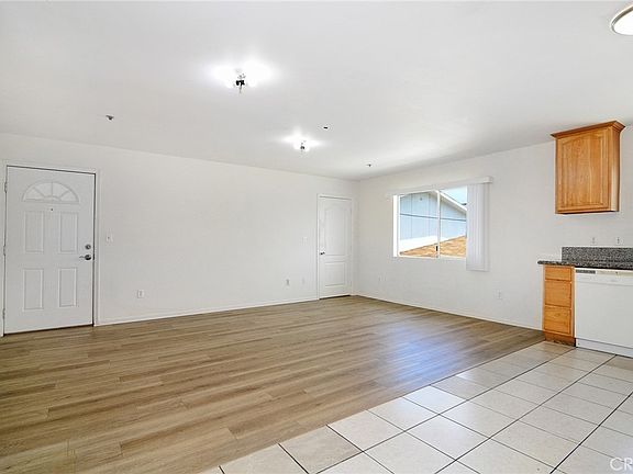 3rd image of 6843 Agnes Ave APT 2