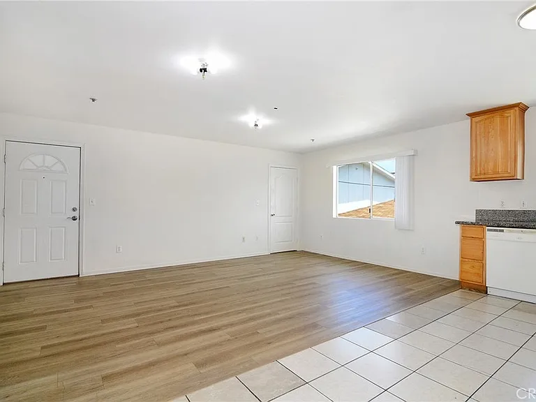 6843 Agnes Ave #2 — Photo 3