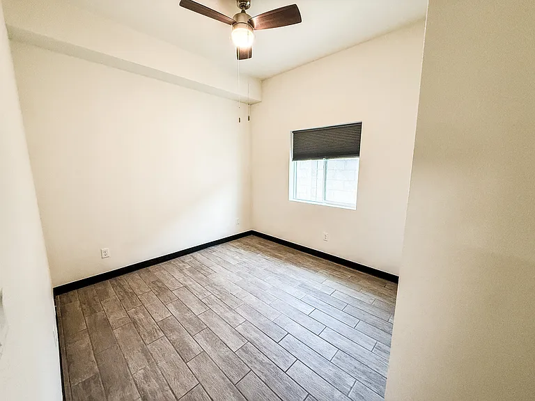 195 N 17th Ave #102 — Photo 14