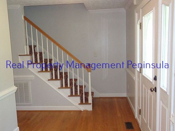 2nd image of 102 Fernwood