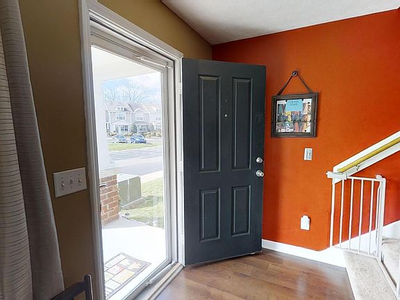 4th image of 450 Flintlock Ct