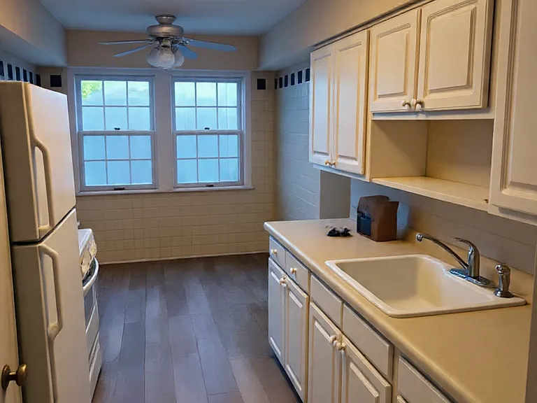 13699 Cedar Rd #1 — Photo 4