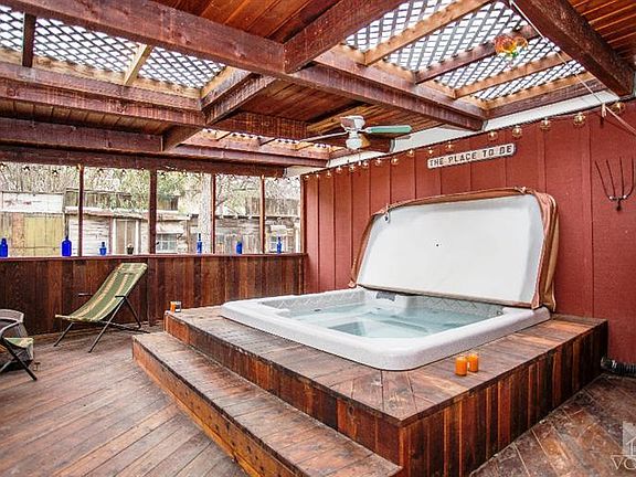 5th image of 634 Rosario Dr