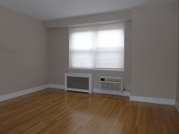 3rd image of 80 N Moore St #803G