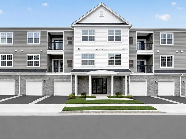 29311 Radford Ct, Monroe Township, NJ 08831