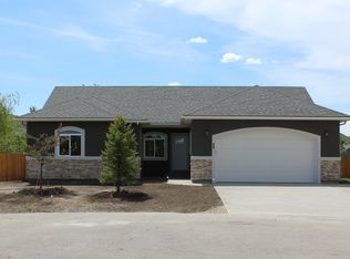 41 El Pino, Carey, ID 83320