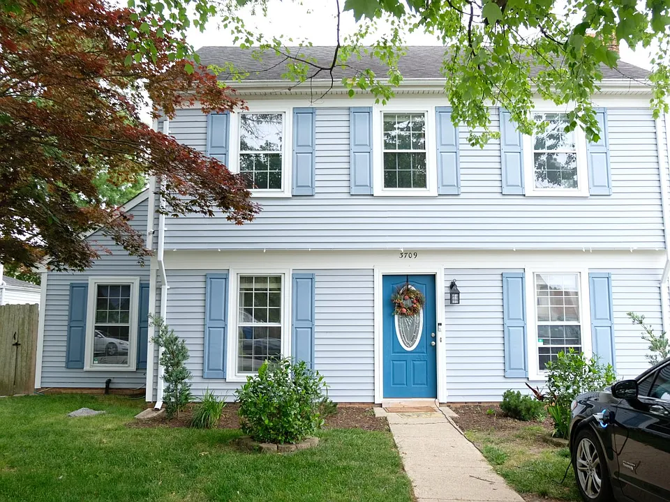 3709 Oak Creek Ct