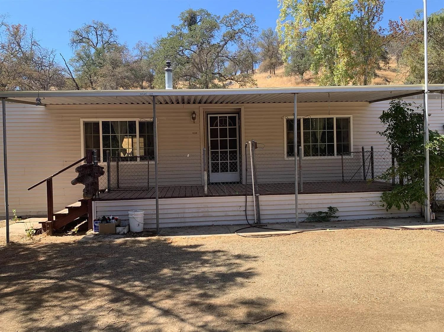 40621 Iris Rd photo 1