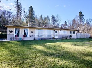 499 W Harbeck Rd, Grants Pass, OR 97527