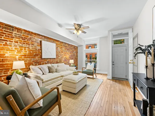 640 S Curley St, Baltimore, MD 21224