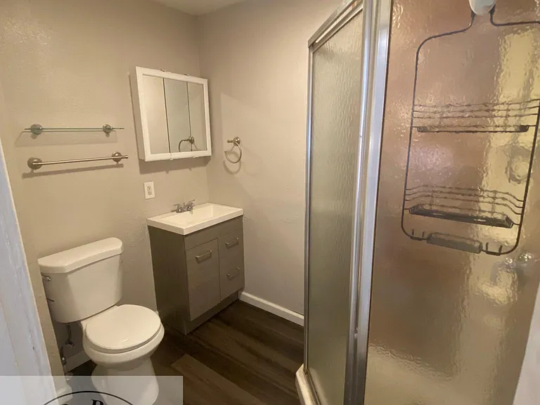 310 Brown Ave — Photo 9