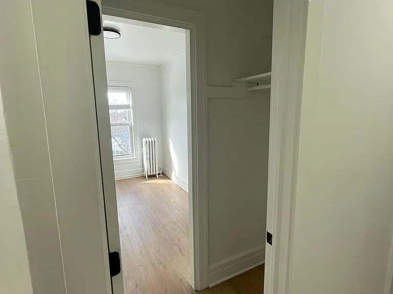 1032 Vaughn St — Photo 32