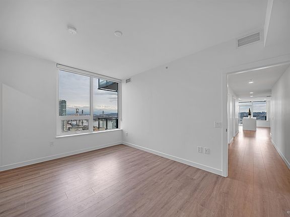 4th image of 823 Carnarvon St #3103