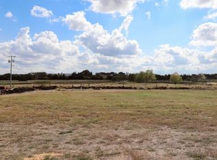 407 N Main St, Schulenburg, TX 78956