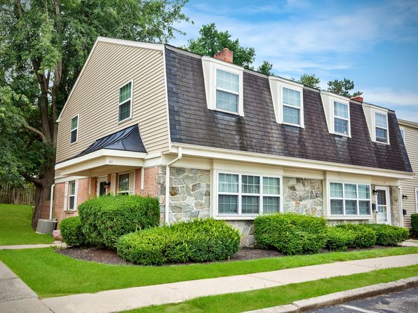 25 Bradford Dr #107-07