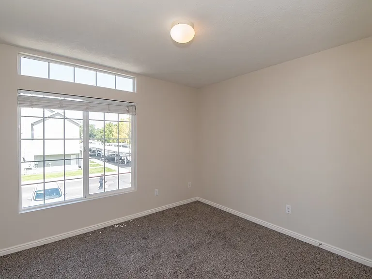 475 N Redwood Rd #56 — Photo 13