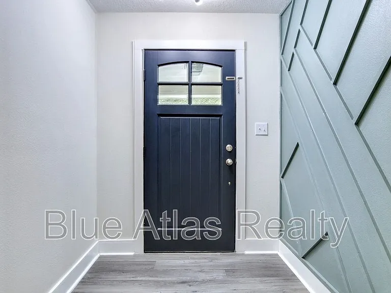 5708 Flamingo Ct — Photo 2
