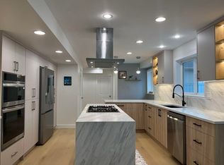 971 51a St, Delta, BC