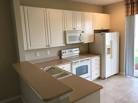 3rd image of 9974 E Villa Cir