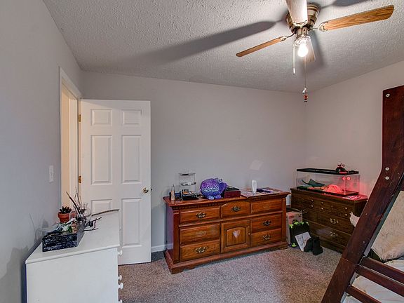 3rd image of 3472 Sandpiper Dr