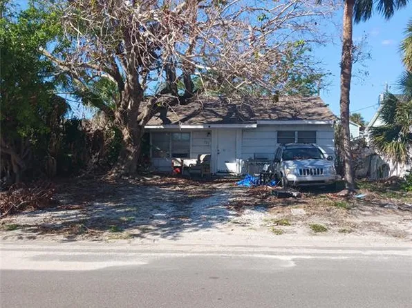 321 77th Ave, Saint Pete Beach, FL 33706