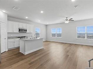 7110 Magnolia Vlg #101, San Antonio, TX 78252