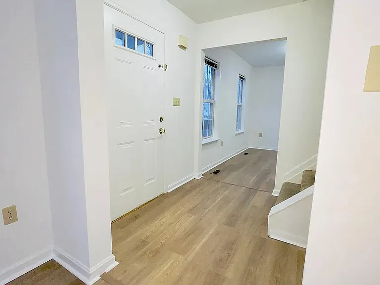8346 Lincoln Dr — Photo 7