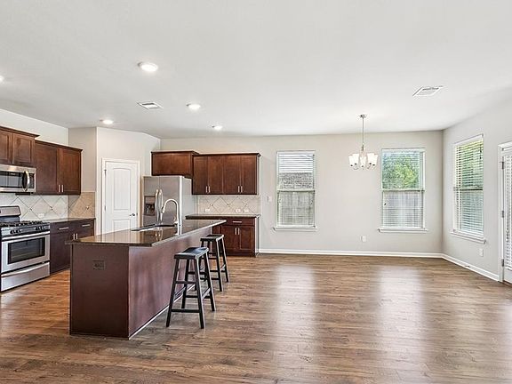 4th image of 40128 Cypress View Rd