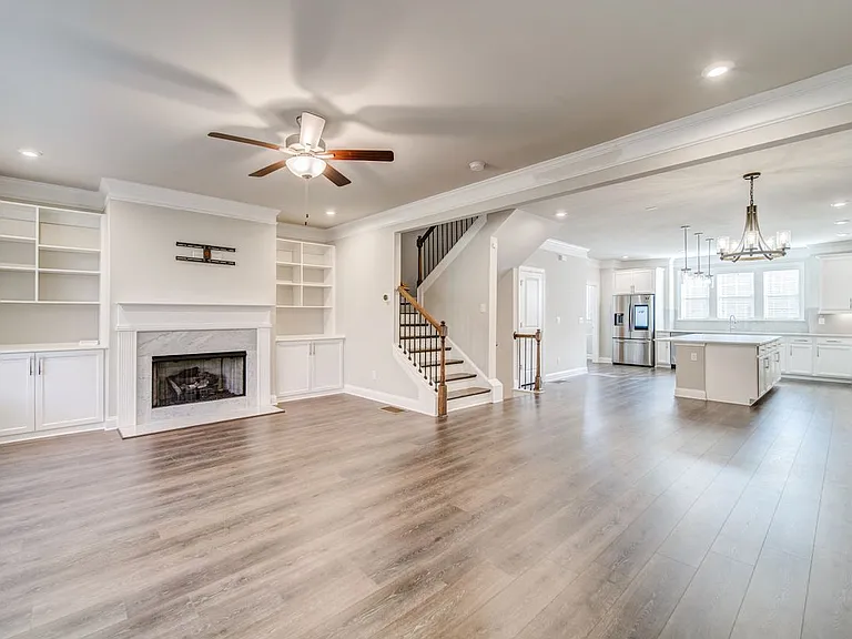 1363 Harris Way S — Photo 39