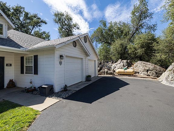 5th image of 41124 Deer Creek Dr