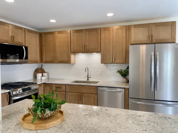 16180 Apple Ln APT 2, Tinley Park, IL 60487