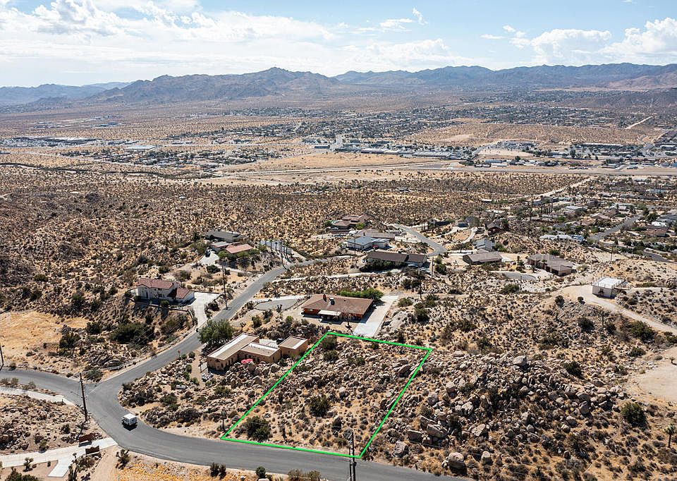 1st image of 205 Bandera Rd