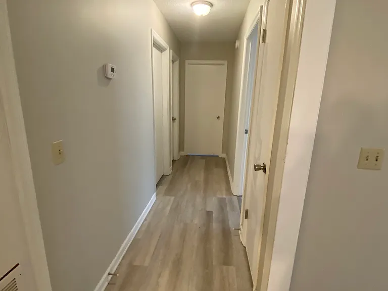 105 Maid Marian Ct — Photo 27