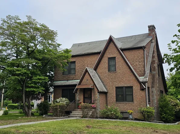 2010 Noble Avenue, Bridgeport, CT 06610