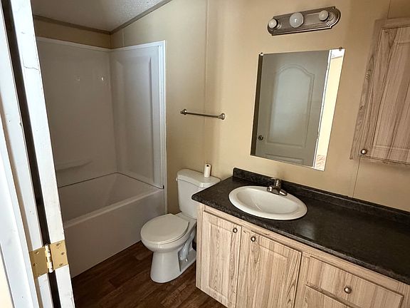 4th image of 125 Dogwood St #310