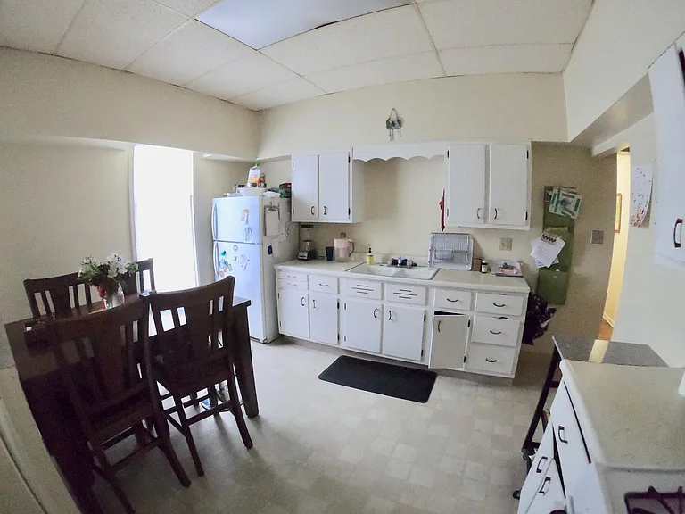 116 College Ave NE — Photo 13