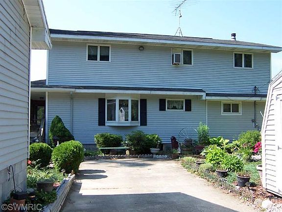 5th image of 4889 Stephen Dr