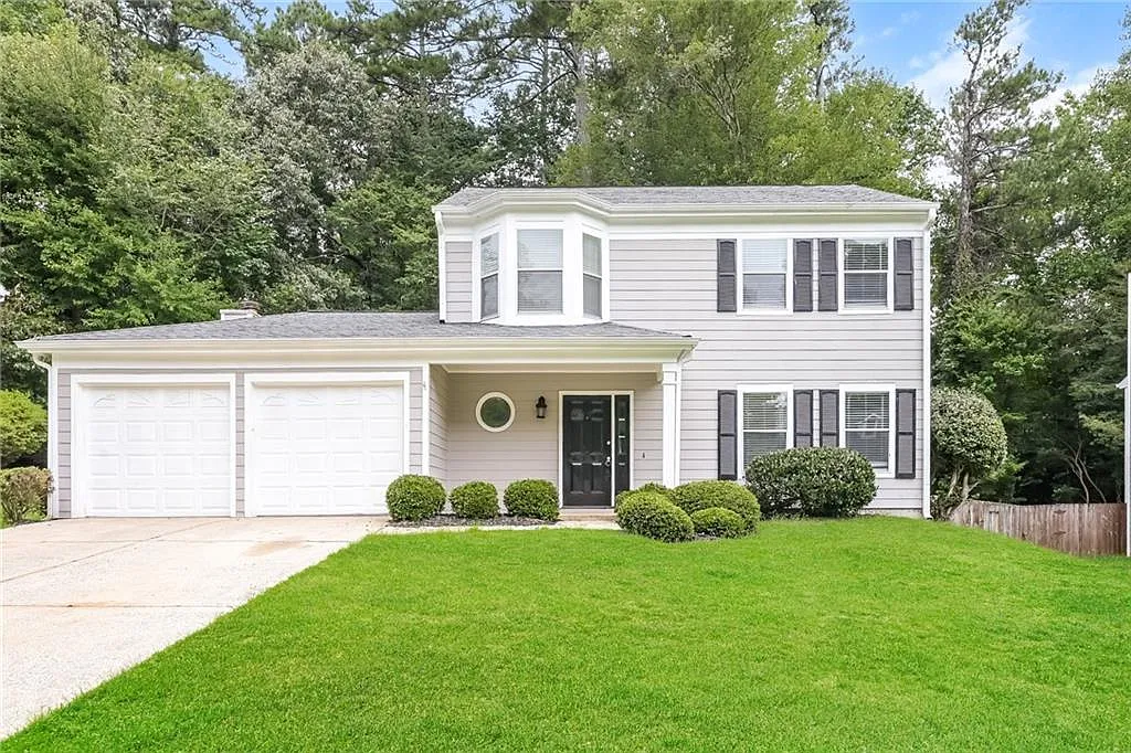 3 bed, 3.0 bath, 1685 sqft, $2,595 — Photo 1