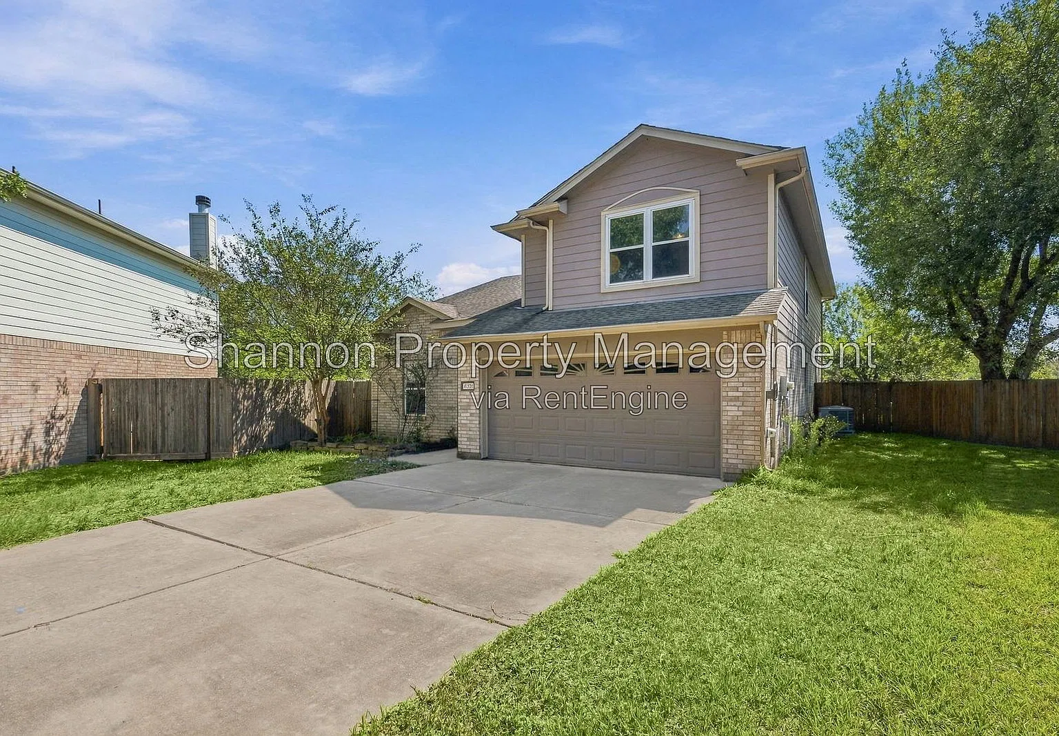 4 bed, 2.5 bath, 2167 sqft, $2,300 — Photo 3
