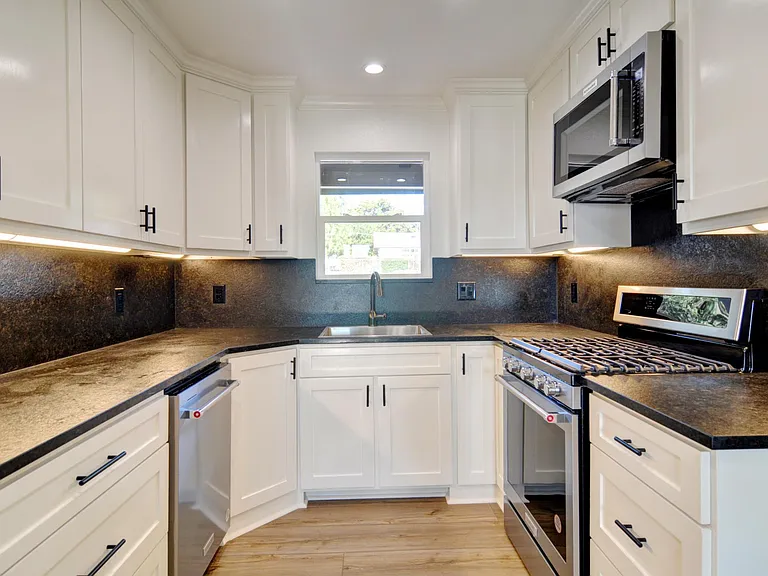 5549 Sam Calloway Rd — Photo 10