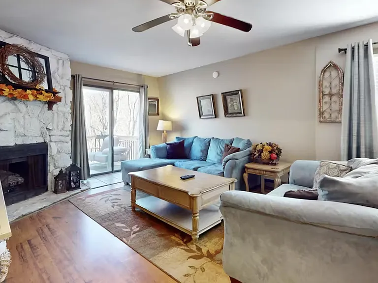 66 Pinetop Cir #1 — Photo 8