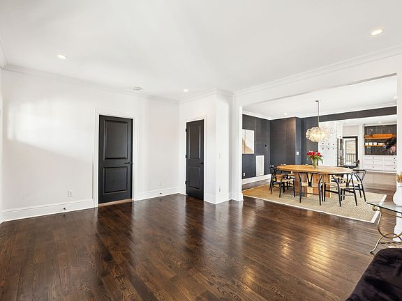 5th image of 1703 Villa Pl