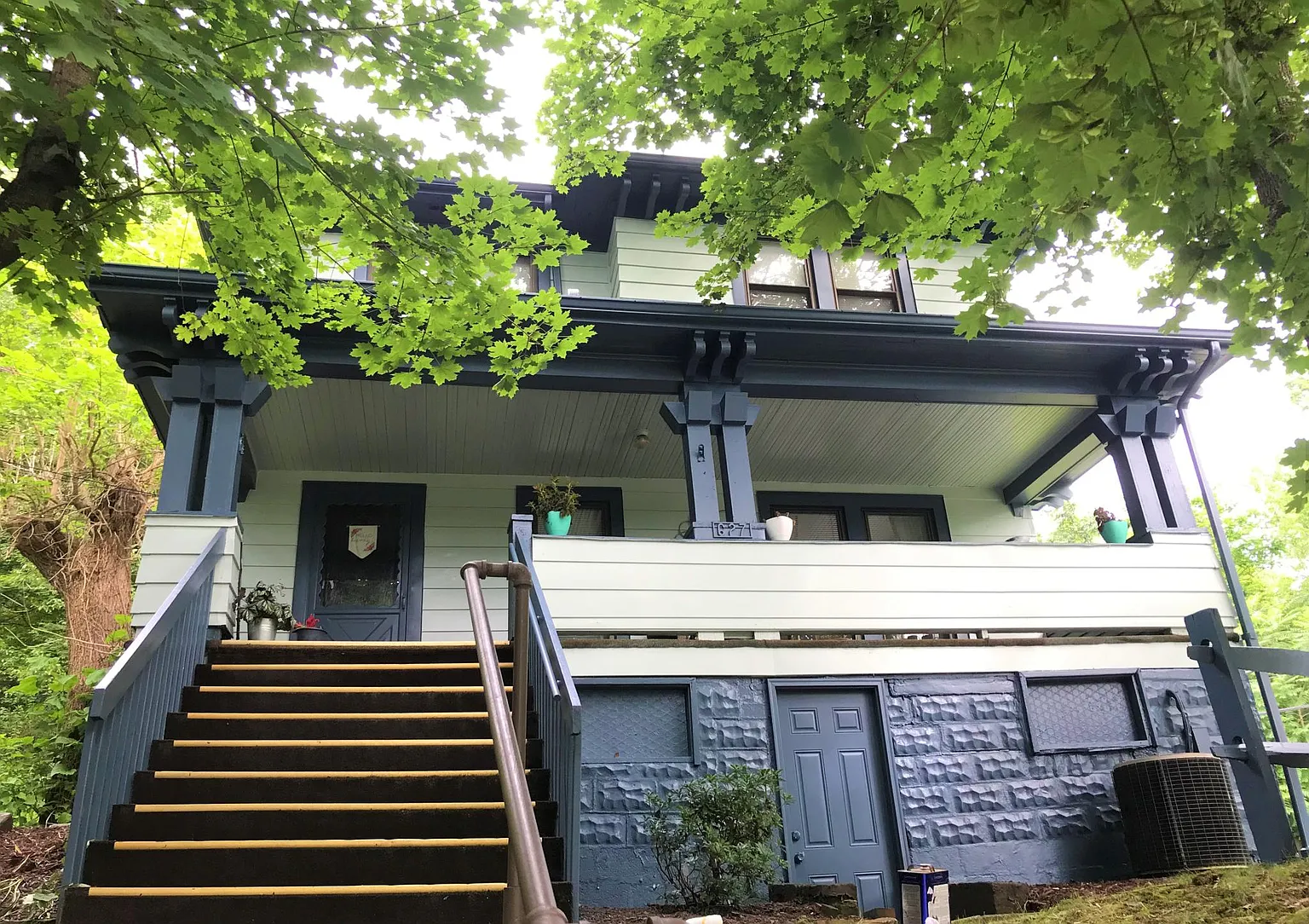 627 Walnut St photo 1