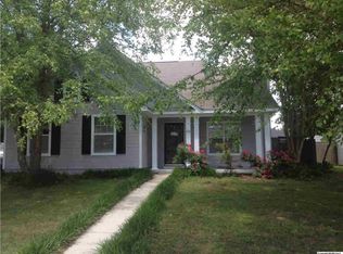 214 River Oaks Dr, Madison, AL 35758