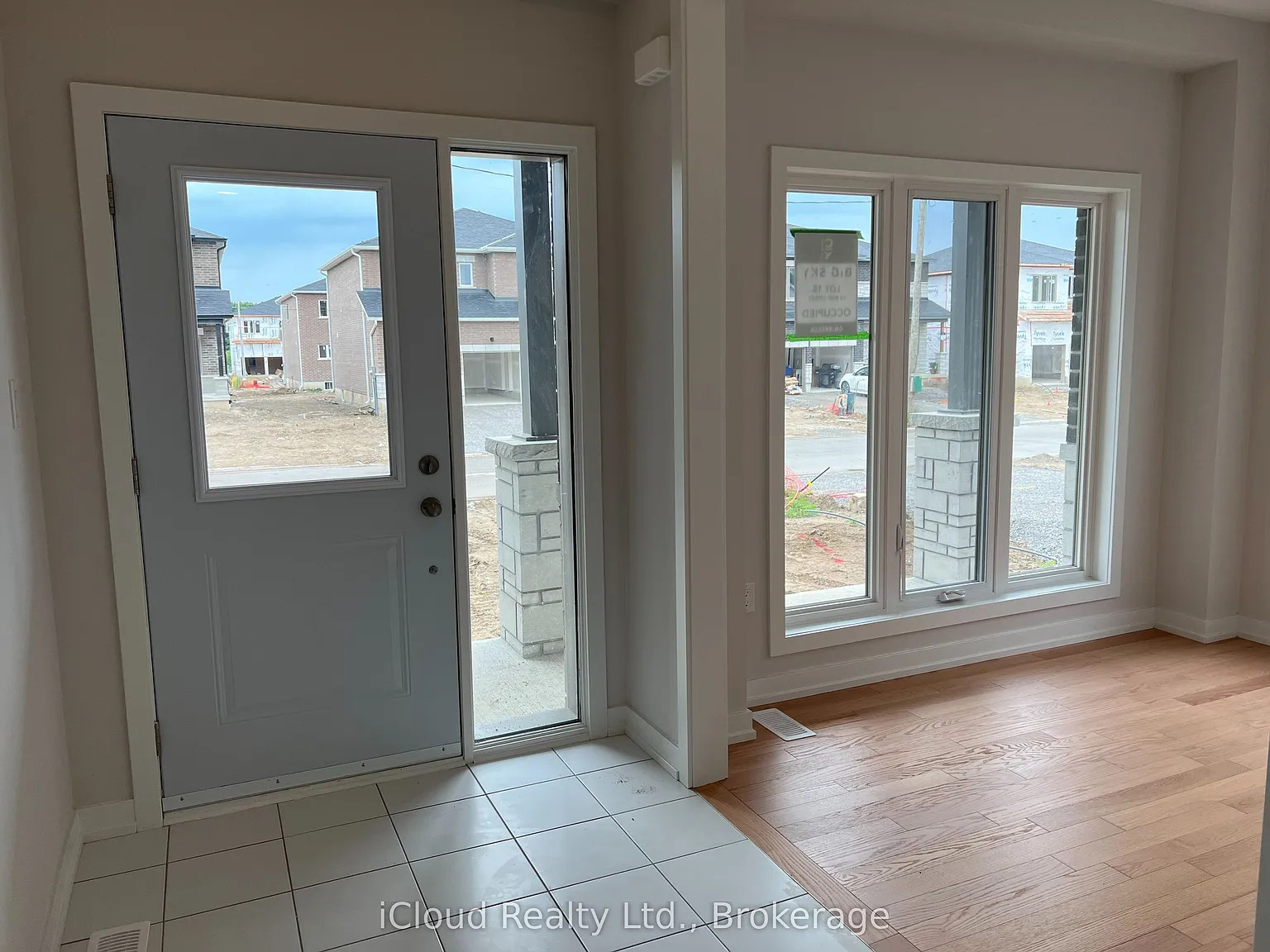5 bed, $3,399 — Photo 2