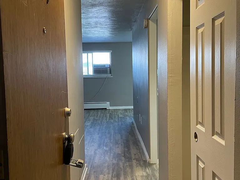 1166 W Lilley Ave — Photo 16